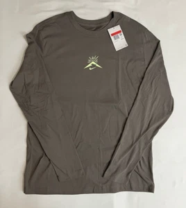 Camiseta Nike Trail Logo Gráfico Para Hombre Taupe Manga Larga Talla Grande HJ3601-289 - Imagen 1 de 3