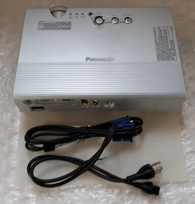 Panasonic PT-LB20U LCD Projector 1604Hr NO REMOTE w/ Power Cord + VGA Cable - Image 1 of 4