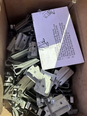 Упаковка 100 шт. Nvent Caddy 515A Поддерживающий Фиксатор Зажим Troffer Светильник Стандартный T-Grid - Изображение 1 из 3