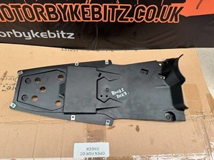 BENELLI BN125 BN 125 2023 480 MILES REAR FENDER UNDERTRAY BATTERY HOLDER PLASTIC - Picture 1 of 5