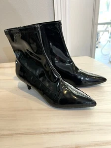 Witchy Dress Up Ankle Boots 8.5 Black Shiny Goth Pull On Zip Kitten Heel Wicked - Picture 1 of 6
