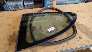 BMW SERIE 1 CUARTO VENTANA CRISTAL PASAJERO TRASERO F20 2.0D 2013 (11-15) 43R000464 - Imagen 1 de 13