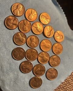 Mini Bags Of U.S. Copper Cents. 59 Uncirculated Red Cents - P.D.S. 1971