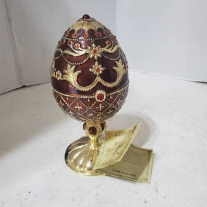 RUE MOLIERE JEWELED EGG SHAPED MUSIC BOX WITH REINDEER ON TURNTABLE - Picture 1 of 7
