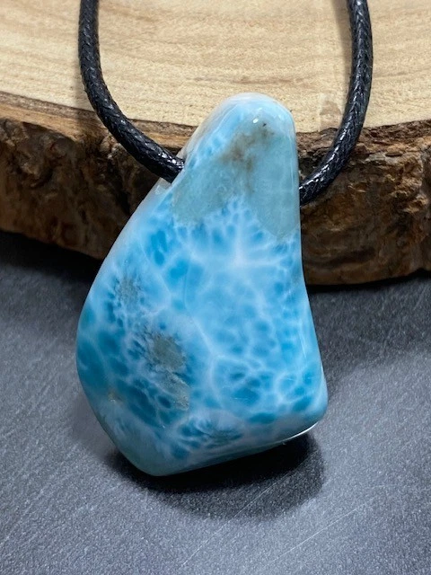 Larimar Freeform Anhänger gebohrt Heilstein Atlantisstein TOP Qualität - Bild 1 von 4