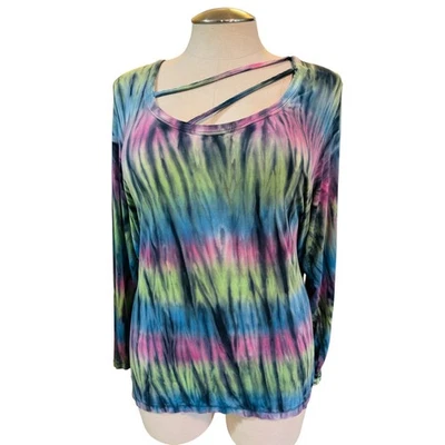 Camiseta Torrid 4 (4X 26) Arco Iris Tie Dye Cuello con Tirantes Súper Suave Hi Lovesick  Foto 1 de 3