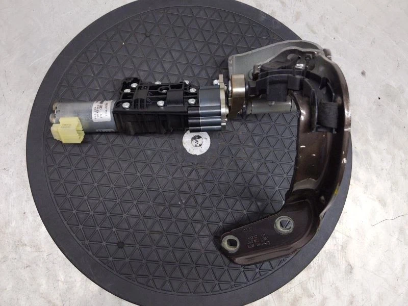 Audi Q7 2017-2019 bisagra de tapa de maletero con elevación eléctrica lado del conductor OEM Foto 1 de 4