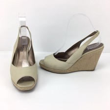 moda spana betsey wedge sandal