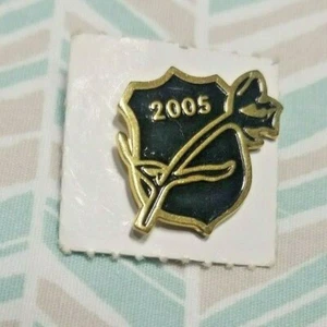 2005 Black rose pin - Picture 1 of 2