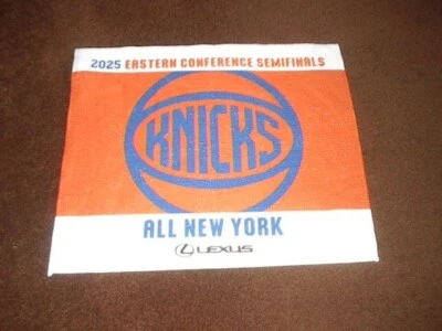 NY Knicks 2025 NBA Playoffs, Ronda 2 Juego 4 Toalla Rally, SGA vs Boston, 5-12-25 Foto 1 de 4