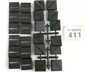 24 Original Warhammer Fantasy 20mm Square Bases 1991 1995 Citadel Games Workshop - Bild 1 von 2