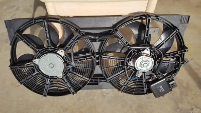 2013-17 NISSAN LEAF OEM Radiator Cooling Fan Mod Assy 214813NF0A or 214815SA0A — 第 1/4 张图片