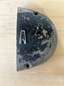 Yamaha Oil Pump Cover DT250/RT360 engine oil pump cover VINTAGE MOTORCYCLE Y60 - Picture 1 of 8