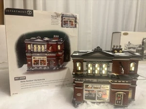 Department 56 Harley Davidson City Dealership Front Lights Off But Included - Picture 1 of 13