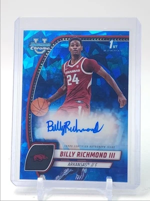 BILLY RICHMOND III 2024-25 BOWMAN UNIVERSITY CHROME 1ST SAPPHIRE AUTO Q0902 - Image 1 of 2