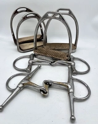 Лот стальных стремен и бит для лошадей - Изображение 1 из 4