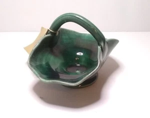 Small hand turned Pottery Basket dark green Glaze signed Ineke Victoria Canada  - Picture 1 of 9
