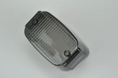 Lente de luz trasera apta para Vulcan 87-05 VN88/800 96-08 VN1500 Classi/Nomad Smoked Foto 1 de 4