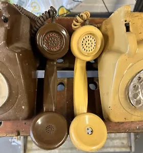 Pair of Vintage BT Rotary Dial Telephones Phones - Cream & Brown - Tele 8746G - Picture 1 of 6