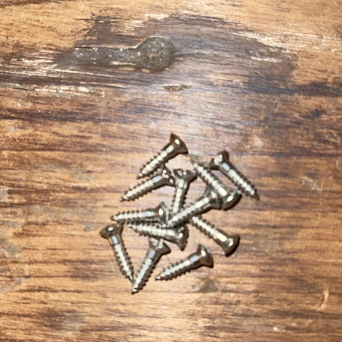 Wood Screws Slotted Head Oval # 4 X 1/2” Nickel Plated Cover