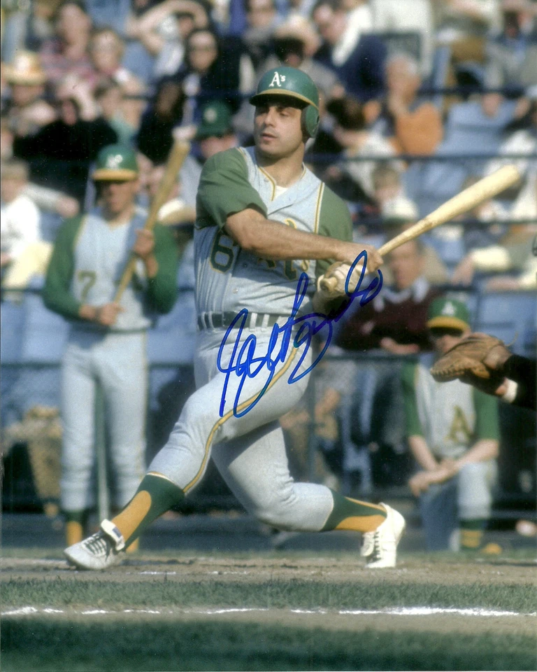 Athletics SAL BANDO Signed 8x10 Photo #1 AUTO - 3 x WS Champ - "Captain" Foto 1 de 1