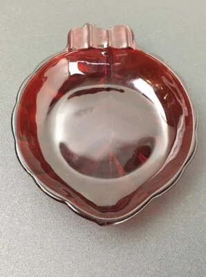 Royal Ruby Red Glass Leaf Ashtray.Trinket Anchor Hocking Vtg Very Good Condition - Image 1 of 4