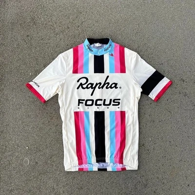 Camiseta deportiva de ciclismo emitida por el equipo Rapha Focus Bikes Jeremy Powers talla grande hecha en ella Foto 1 de 4