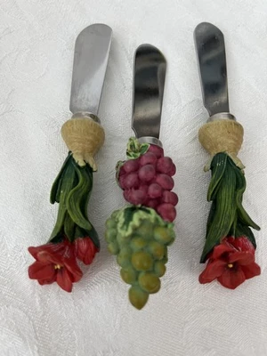 奶酪摊铺机 (3) 花卉和水果 IHR 和波士顿仓库 — 第 1/3 张图片