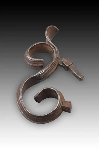 Wrought iron door knocker. Possibly spanish shchool, 17th century Cover