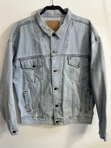 Vintage Levi’s Blue Light Wash Denim Jean Jacket Men’s Size Large/XL - Picture 1 of 5