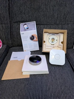 Nest Learning Thermostat 2nd Generation - Stainless Steel (T200377W) - Image 1 of 4