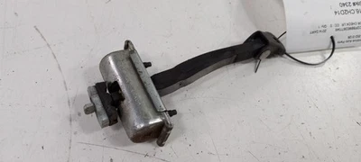 Revisión de puerta trasera izquierda Dodge Dart tope detención 2013 2014 2015  Foto 1 de 4