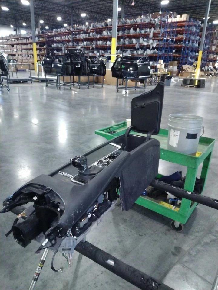 Consola piso delantero compatible con 17-22 VOLVO V90 572610 Foto 1 de 4