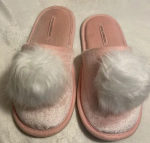 Victoria Secret Fuzzy Sexy Slippers Pink Size L White Pom Pom. - Picture 1 of 5