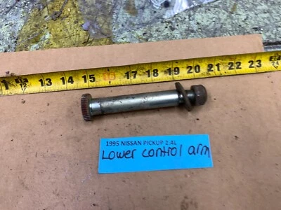 Nissan 1993-1997 camioneta brazo de control inferior a perno de barra de torsión Foto 1 de 4