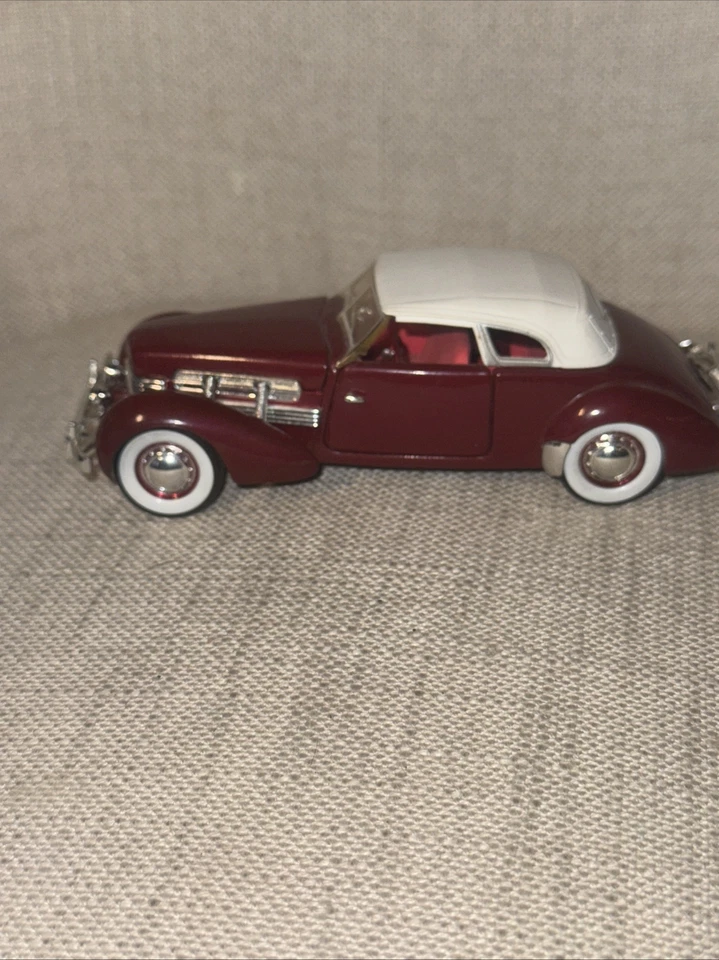Signature Models 1937 CORD 812 SUPERCHARGED Diecast Car Red White - Image 1 of 4