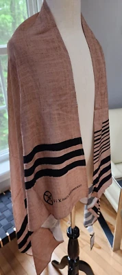 Vix Paula Hermanny Vix Surtido Encubrimiento Marrón Claro Rayas Negras Precio de venta sugerido por el fabricante: $188 Foto 1 de 4