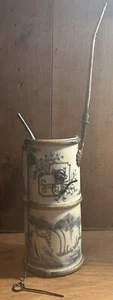 Antigua pipa de agua asiática de porcelana pintada a mano. - Imagen 1 de 18