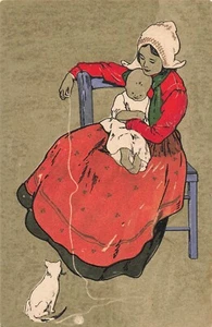 LP43 Dutch Woman Enfant Knitting Cat M.M. Vienne Unsigned Artist Postcard - Picture 1 of 2