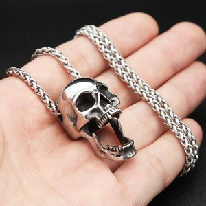 Modeschmuck Kette mit Anhänger in Silber. - Bild 1 von 5