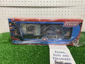 LIONEL JUSTICE LEAGUE MARTIAN MANHUNTER BOXCAR 6-82950 train 6-82952 NEW (A-34) - Picture 1 of 8