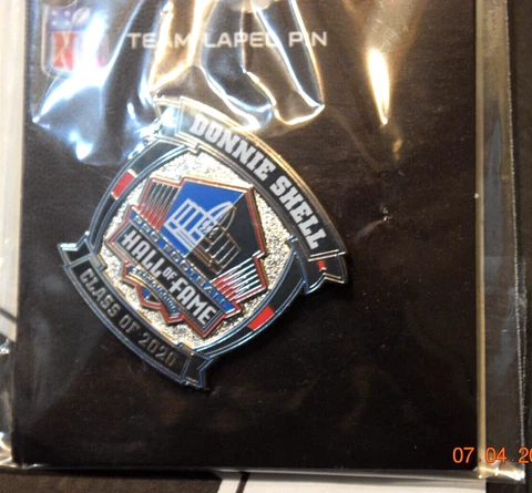 PRO FOOTBALL HALL FAME, "DONNIE SHELL - Class 2020," Lapel Pin + Bag, New/Sealed Cover