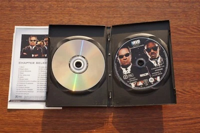 MIB MEN IN BLACK -  SPECIAL 2 DISC  LIMITED EDITION - DVD - WATCHED ONCE - Image 1 of 3