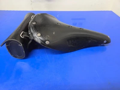 Brooks B17 Saddle Black with Tool Bag and Supernova LED Tailight - Image 1 of 4