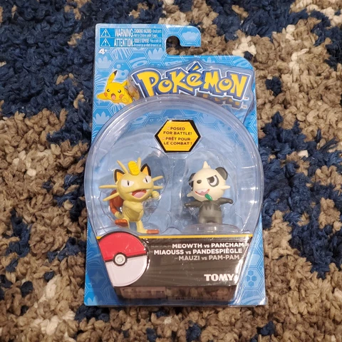 Meowth vs Pancham - Pokemon Action Figures 2 Pack - Tomy - New in Package Cover