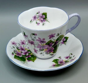 Vtg. Royal Albert Bone China Teacup & Saucer Blossom Time Series- Purple Violets - Picture 1 of 15