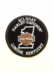 Harley Davidson Wildcat Londres Kentucky Dealer Parche Emblema Circle Bar Shield #1 - Imagen 1 de 3