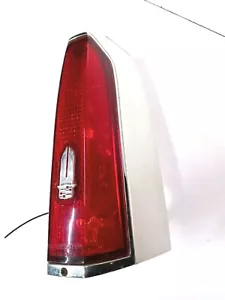 88 89 90 91 Cadillac Eldorado right rear passenger side tail light assembly - Picture 1 of 3