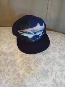 Georgia Aquarium Shark Hat Pre Owned - Picture 1 of 7