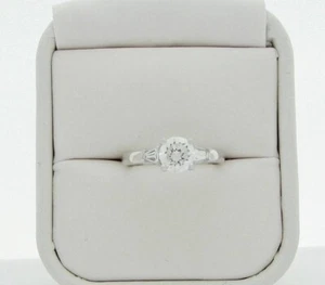 DIAMOND ENGAGEMENT RING ROUND 2 BAGUETTE CLASSIC NATURAL EARTH MINED DIAMONDS - Picture 1 of 3